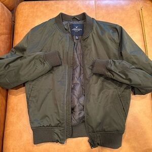American Eagle women’s XS bomber jacket zip with pockets army green AEO